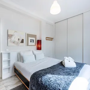 Im On Charming Apartamento